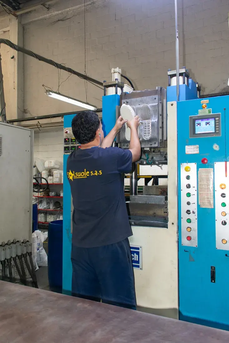 Equipo Solsuole — Línea de producción